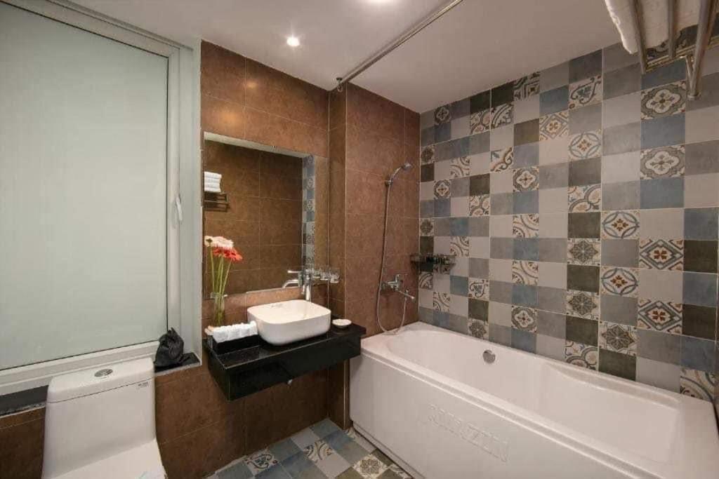 The Grand Diamond C Thanh Nhan Hanói Quarto foto